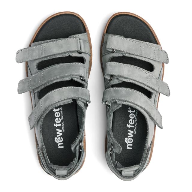 Women´s sandal with velcro straps adjustable heel counter