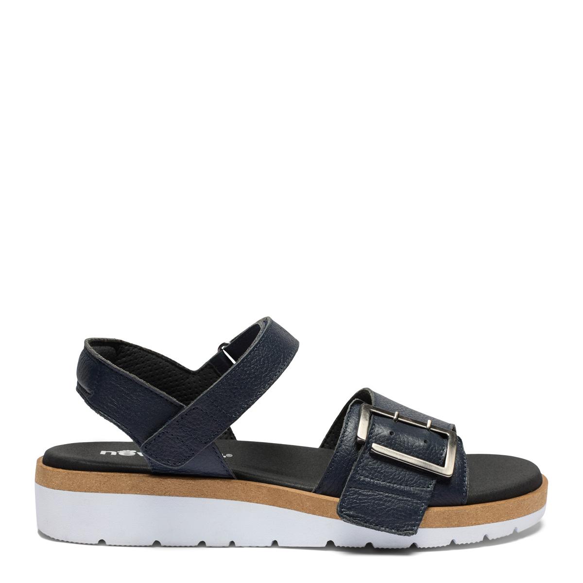 Women's sandal with adjustable velcro strap and buckle