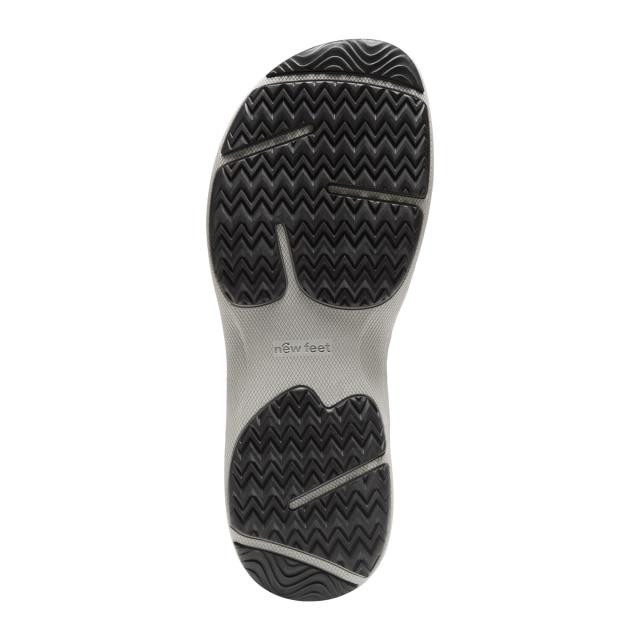 Sandal with adjustable velcro straps and half-open heel cap for women