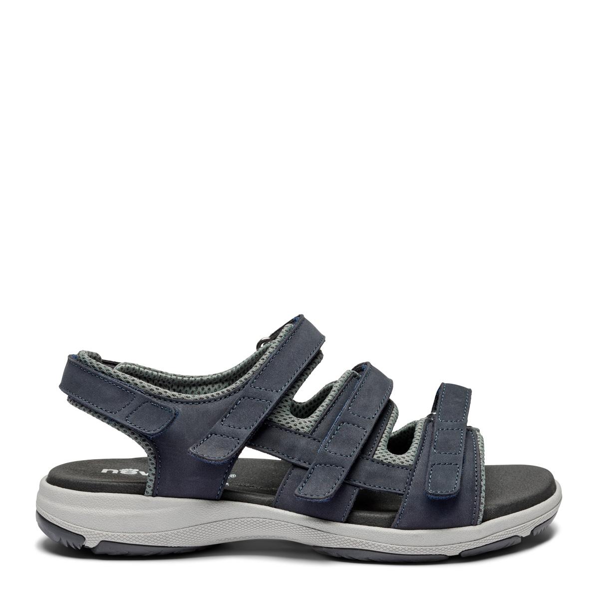 Sporty women´s sandal with adjustable heel strap and velcro straps for regulation