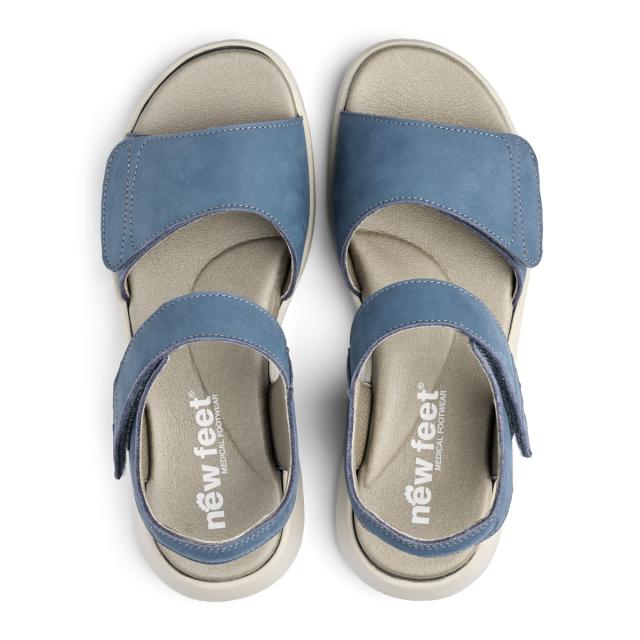 Women´s sandal with two velcro strap and  heel strap