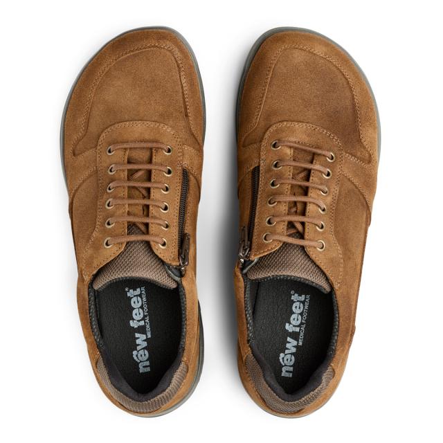 Sporty lace-up men`s shoe with zipper