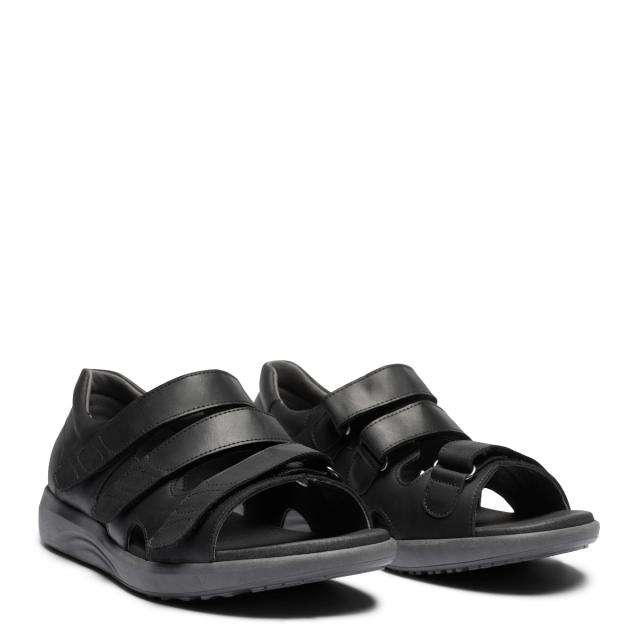 Closed-heelcap sandal with three Velcro straps