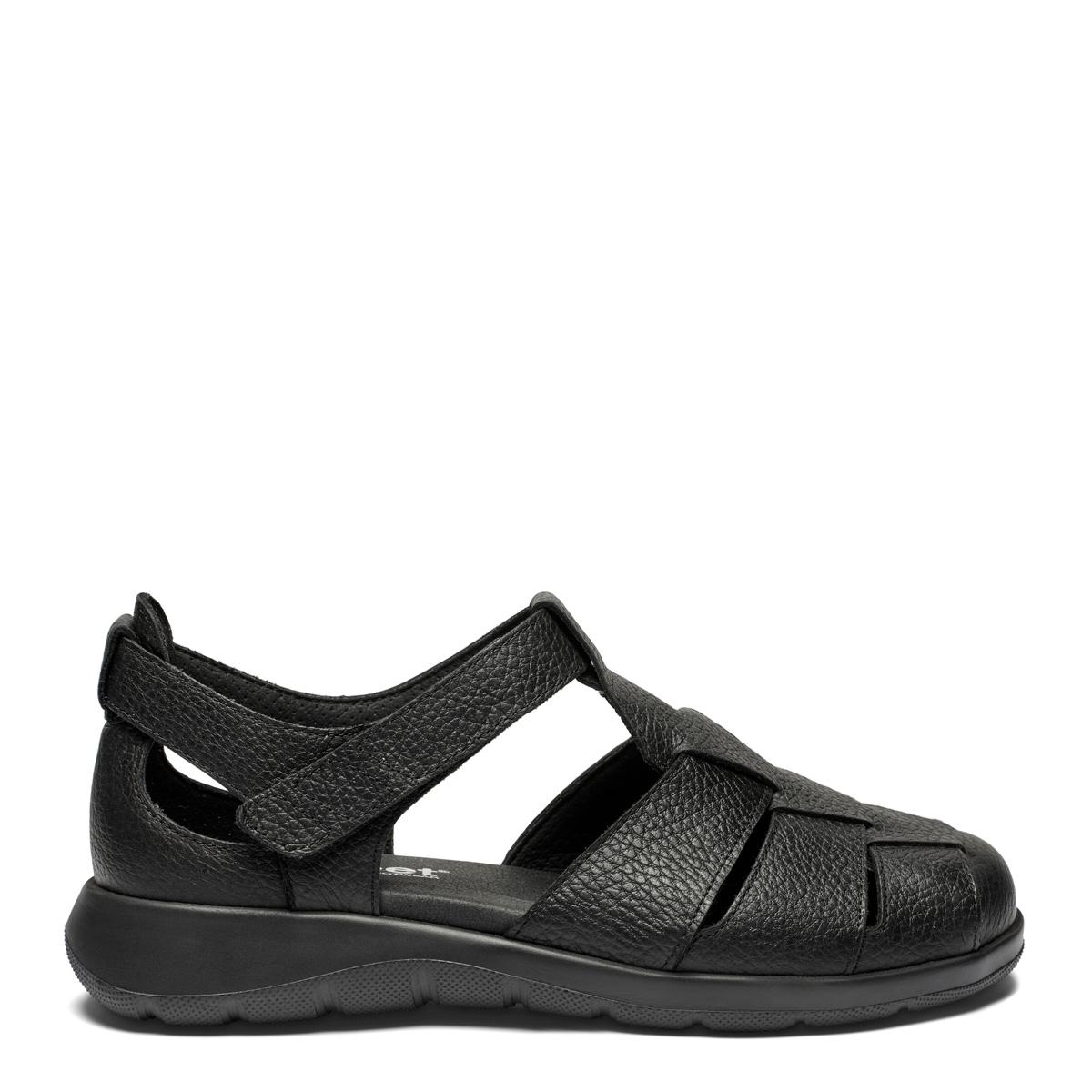 Closed-toe sandal with semi-open healcap