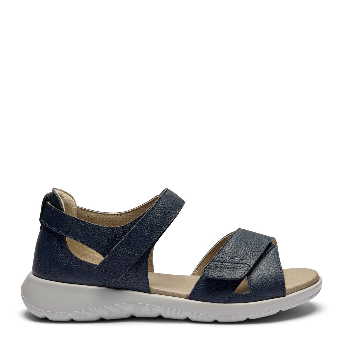 Women´s' sandal with a closed toe and two velcro straps