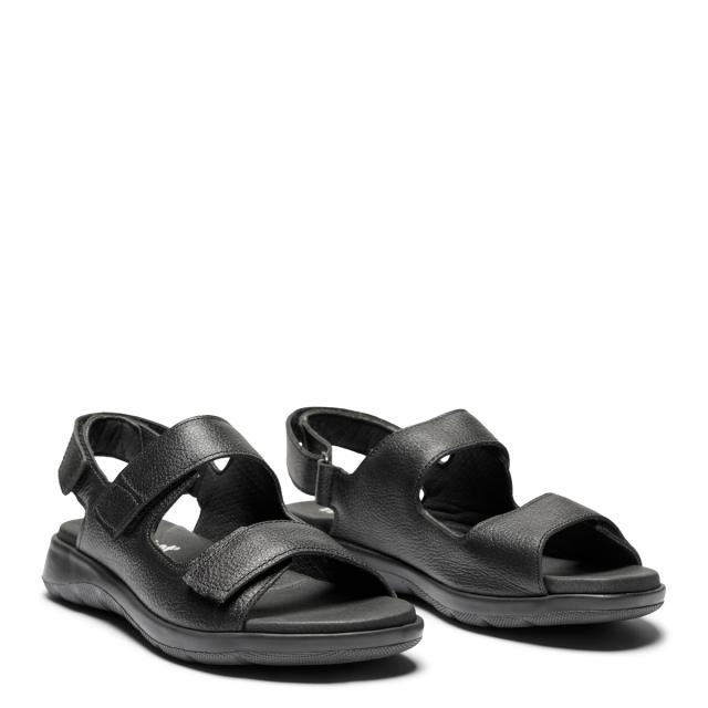 Sandal with two adjustable front straps and an adjustable heel strap