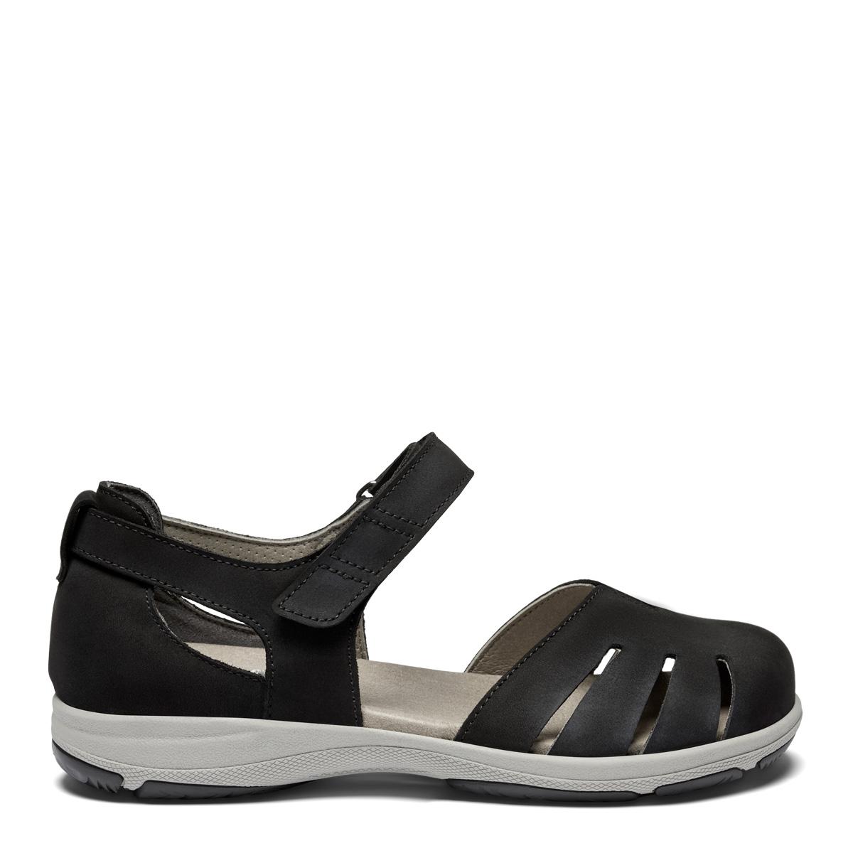  Closed toe -sandal with a single velcro strap