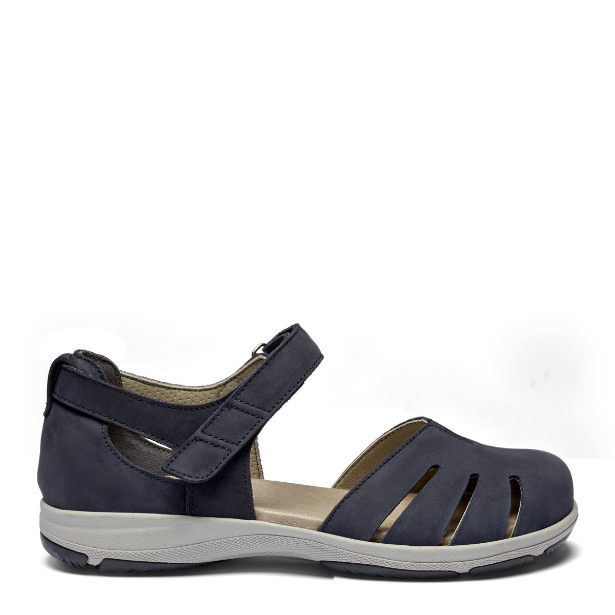  Closed toe -sandal with a single velcro strap