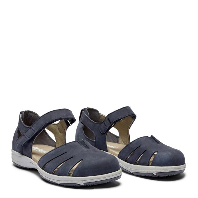  Closed toe -sandal with a single velcro strap