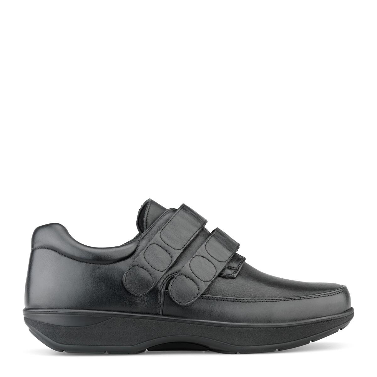 Mens shoe with double velcro